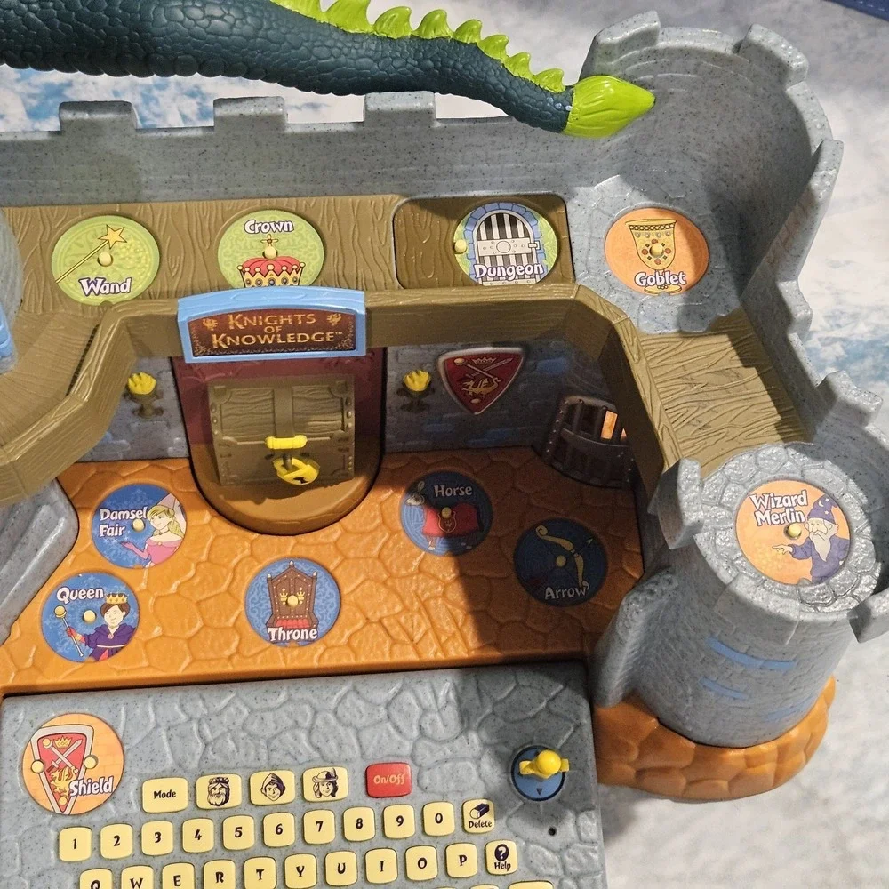 Vtech Knights Of Knowledge Learning Adventures Vintage HTF complete And Working‎